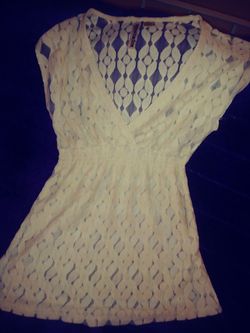 eyeshadow medium sheer lace dress