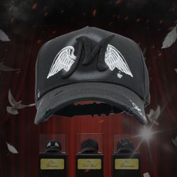 Thirty One Hats Collab Whit EL mago 