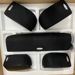 Polk Audio tl1900 Surround Speaker. 1 Center Channel & 4 surround speaker