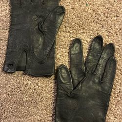 Black LEATHER GLOVES 