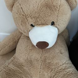 Giant stuffed teddy bear 