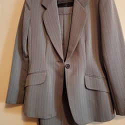 Business Suite By Stanley Blacker. Women Size 10