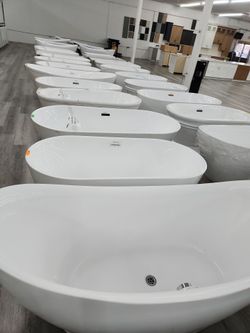 Bathtub, freestanding