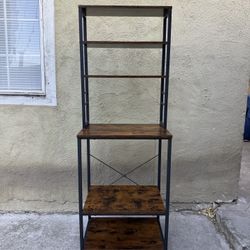 Kitchen Shelves And Storage 