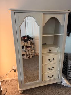 Legacy Classic Inspirations Bedroom Set