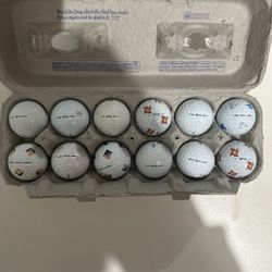 TaylorMade TP5 Golf Balls – Near Mint (Dozen)
