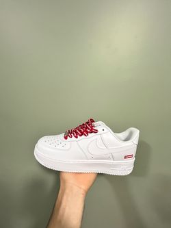 Nike air force one supreme