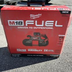 Milwaukee M18 5” Bandsaw Kit