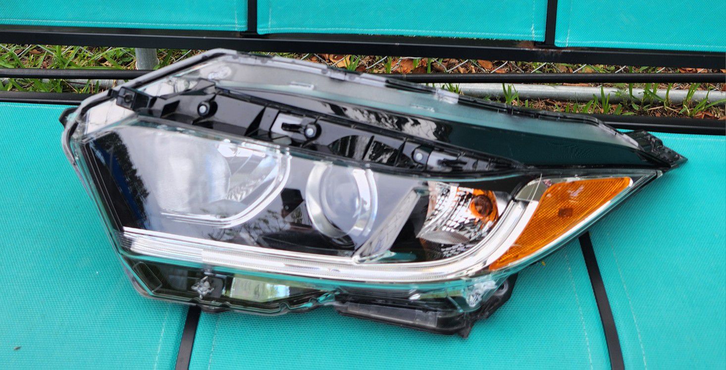 Honda HR-V LX Headlamp 2019-21 OEM Left Side 