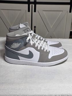 Jordan 1 Mid SE