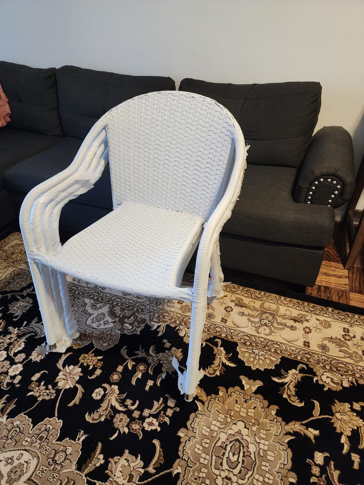 4 White Outdoor Chairs