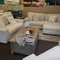 New White Modern Sofa And Loveseat Set 