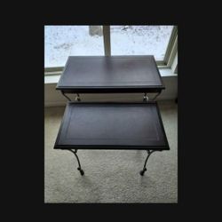 Set Of 2 Wood/ Metal Nesting Tables $30 No Delivery Yes It's Still Available 