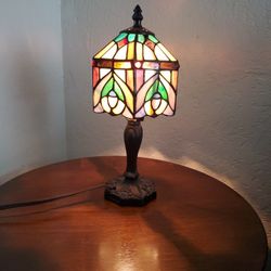 Tiffany Style Table Lambs