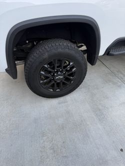 OEM Chevy 2500 Trail Boss Wheels & Tires