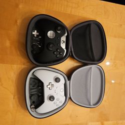2 Xbox Elite Controllers 
