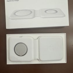 Apple MagSafe Duo Charger