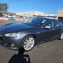 2014 Tesla Model S P85