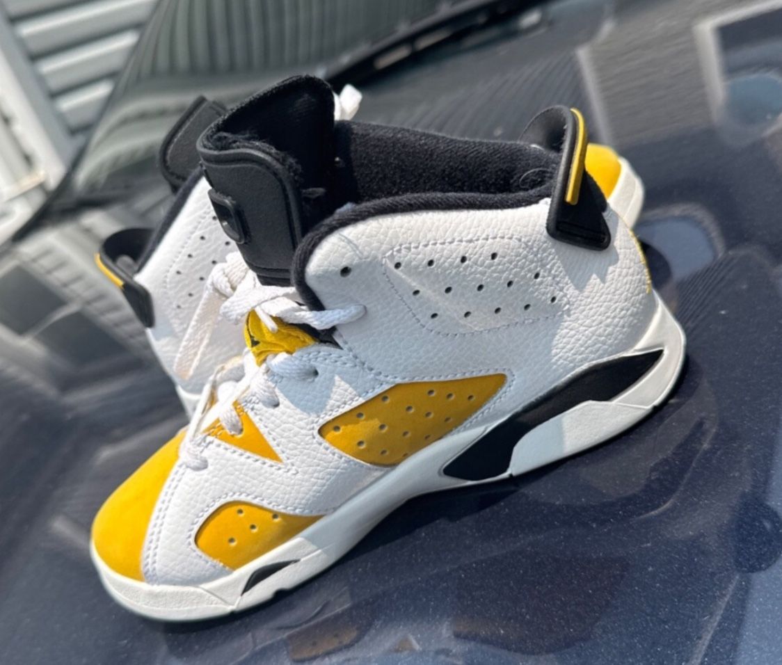 Kids Jordan 6 Yellow Ochre