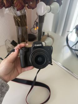 EOS M50 Canon