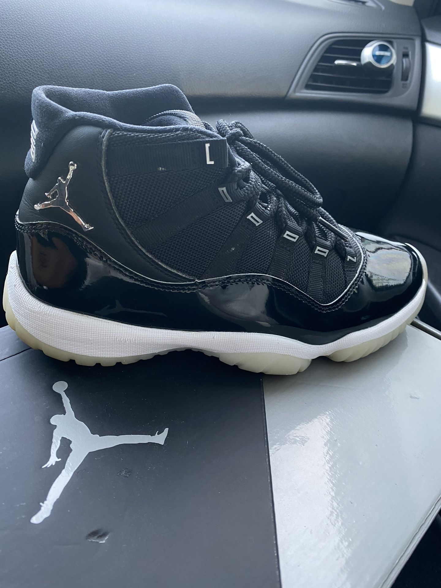 Jordan 11