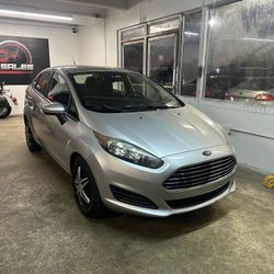 2015 Ford Fiesta