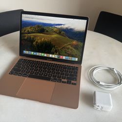 Apple MacBook Air M1