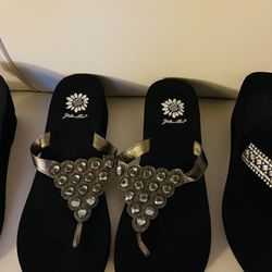 Yellow Box Woman’s Flip Flops size 10