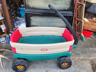 Little Tikes wagon