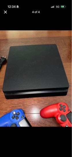 PS4 + 2controllers