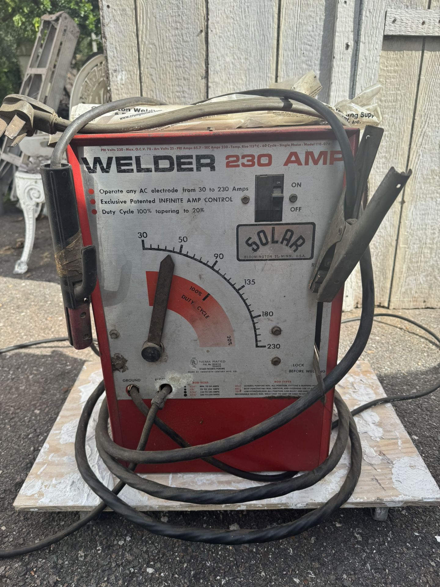 Welder 230 AMP SOLAR