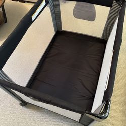 Graco Pack N Play And 2 Mattress Covers