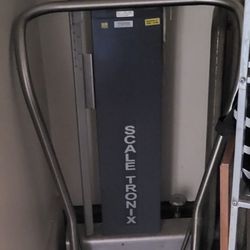 Scale tronix greyline medical