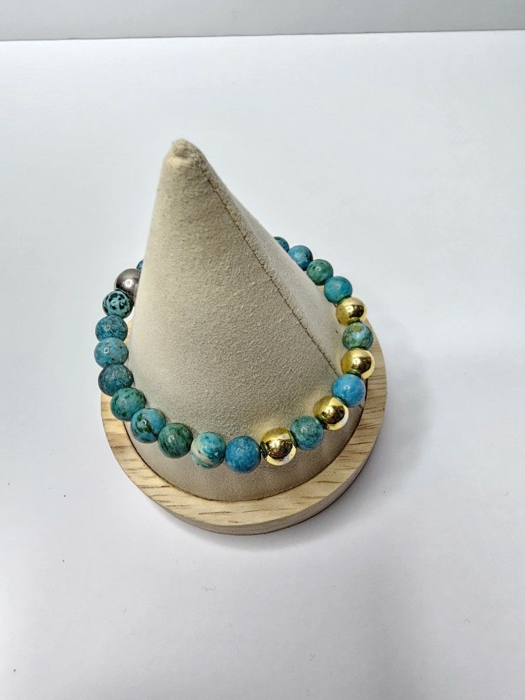Turquoise and Gold Beaded Bracelet