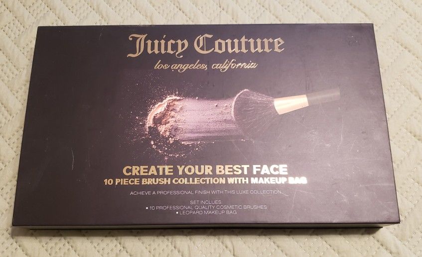Juicy Couture Makeup Brush Set. New. Price Firm. Located Westside- Resler/Helen of Troy area