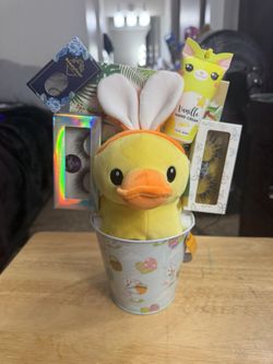 Yellow Easter Box 