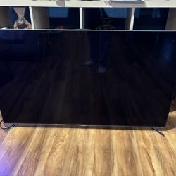 Samsung 55” inch TV w/ remote un55f8000