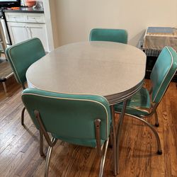 Mid Century Modern Dining table with leaf and 4 chairs