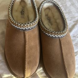 Uggs Size 7