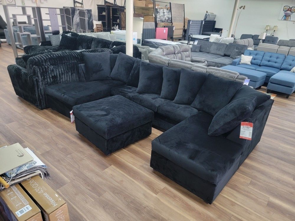 New 3pc Double Chaise Sectional In Black Soft Fabric
