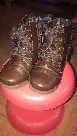 Little girl shoes boots