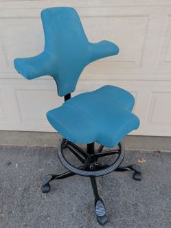 HAG Capisco 8106 Ergonomic Office Computer Desk Task Chair Stool