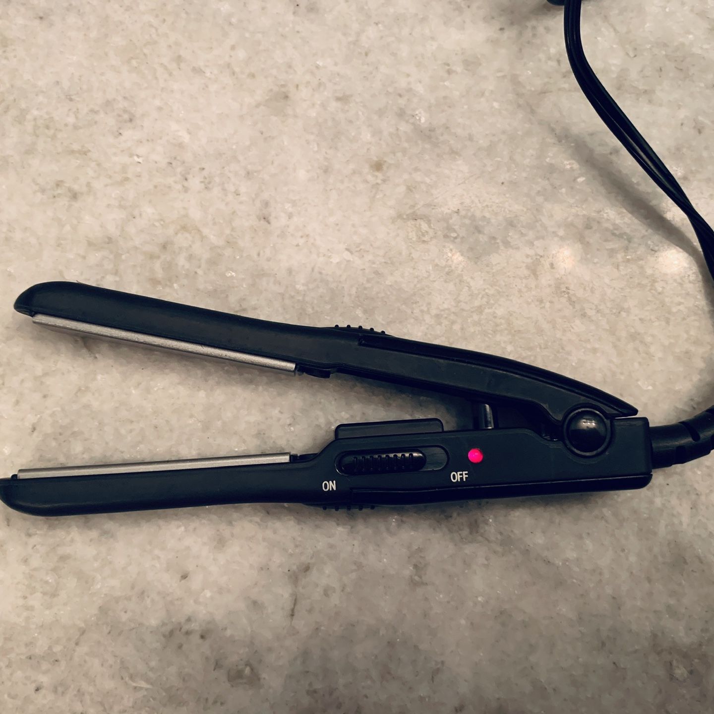 Conair MiniPro 1/2 Inch Ceramic Flat Iron