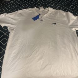 Adidas T-Shirt