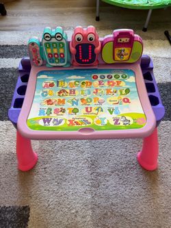VTech Touch & Learn Activity Desk Deluxe