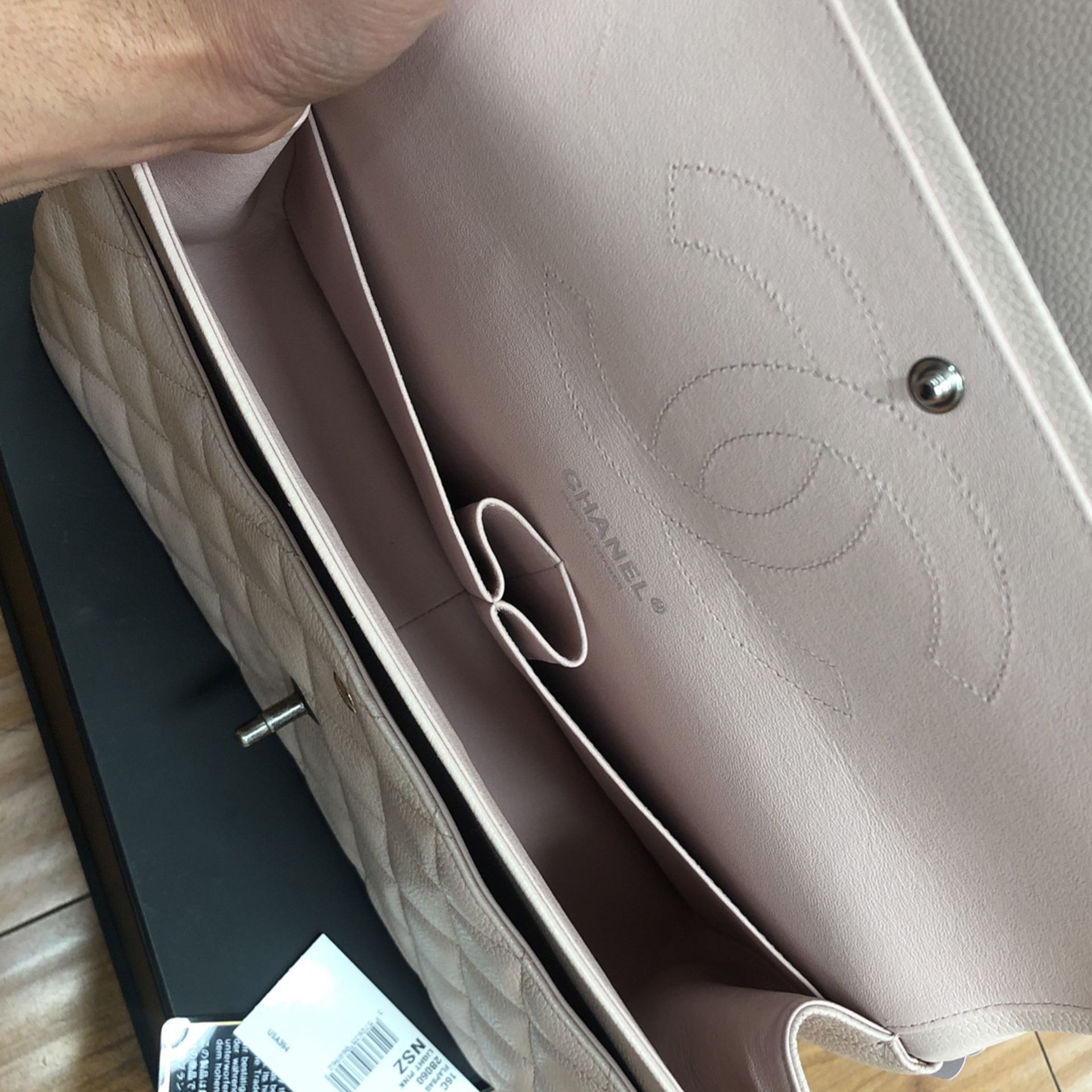 Chanel Flap Bag for Sale in San Jose, CA - OfferUp