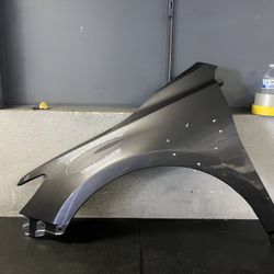 2015-2016-2017 TOYOTA CAMRY LEFT FENDER OEM USED