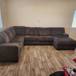 Sectional Couch 