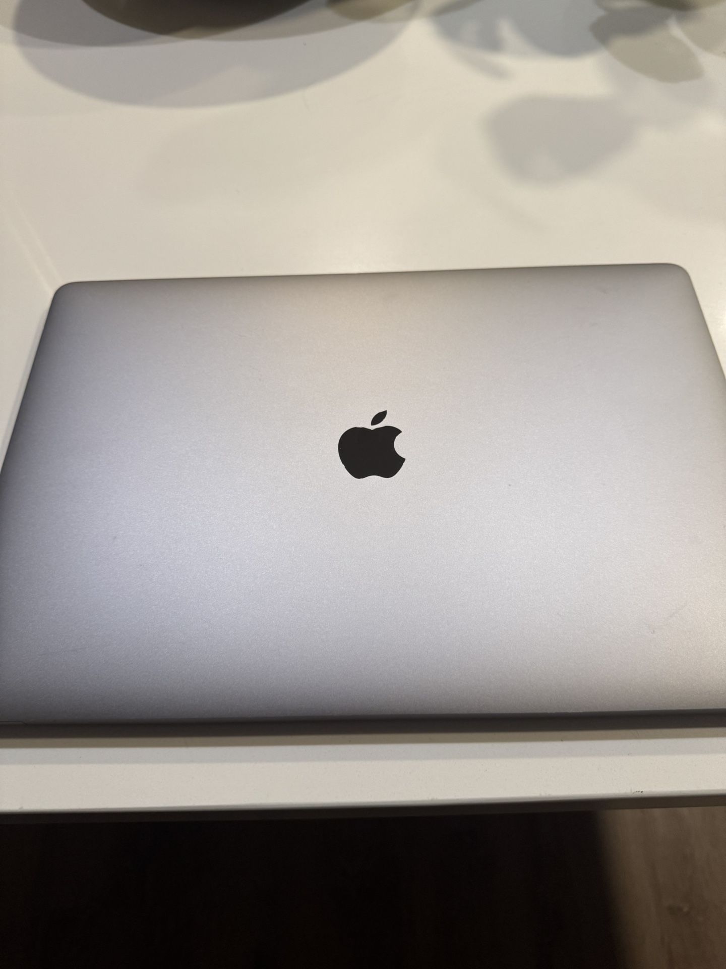 MacBook Pro 16inch