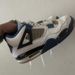 Jordan 4 Retro Motorsport